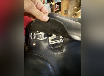 Dressursattel von Sattlerei Otto Schuhmacher Marienheide zu verkaufen
