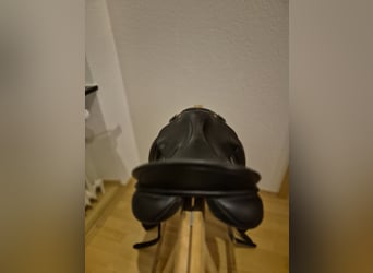 Euroriding Dressursattel Diamant – 17",