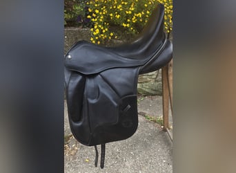 Hennig Dressursattel