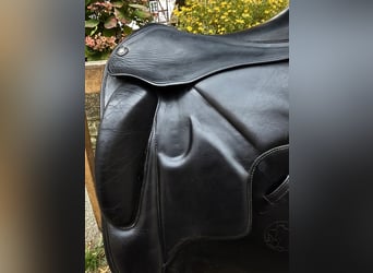 Hennig Dressursattel