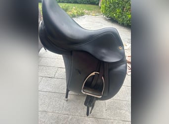 Hochwertiger Cobra Dressursattel 17,5 Zoll (Gr. 4) - voll anpassbar!