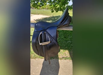 Hochwertiger Passier Sirius Dressursattel 17.5" – FRT-System