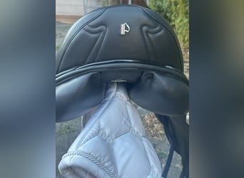 Neuwertigen Sattel Prestige Melody 17“/33 Klett D+1 CPS Monoblatt