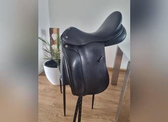 Neuwertiger Prestige Modena 17“(17,5) Dressursattel mit doubliertem Leder