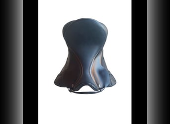 Paso Doble Hakan Alp Dressursattel Working Equitation 17,5 Zoll weite Kammer NP 4000€