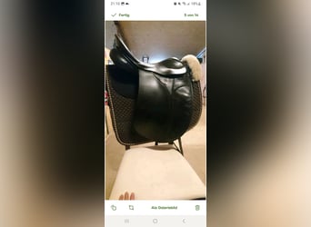 Paul Jones Dressursattel