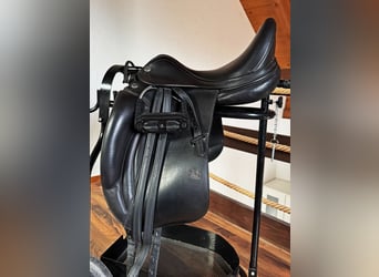 Prestige Dressursattel D2 K 17" Lux Leder, inkl. Zubehör