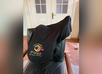 Röösli Dressur Sattel 18 Zoll