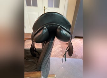 Röösli Dressur Sattel 18 Zoll
