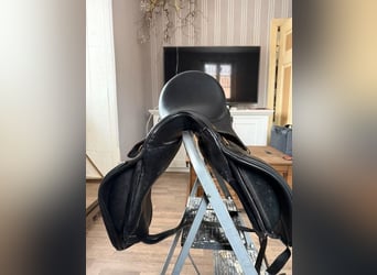 Schleese Nina Dressursattel, 1 Jahr alt, top Zustand 17,5