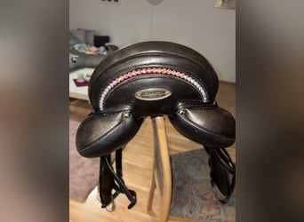 Stübben Centurion I Dressursattel 