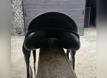 Toller PDS Dressursattel Carl Hester Aberdeen 17,5 Zoll Monoblatt 