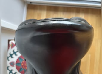Wunderschöner Amerigo Vega Dressursattel 17 ''