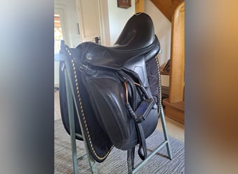 Zum Verkauf steht ein sehr  schönen und super bequemen Dressursattel Prestige X-Breath.