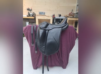 Eques Performance Sattel 17 Zoll/ Kopfeisen A/ Latex Füllung