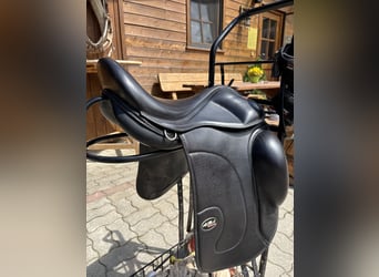 Karlslund B Sattel