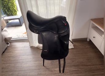 Karlslund Fjöður Sattel