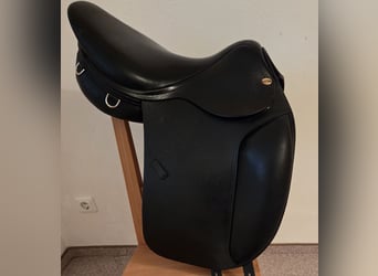 Sattel der Marke Cobra. Dressur, Gangpferd Sattel, 17 Zoll