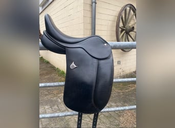 Dressursattel Bates 15 Zoll