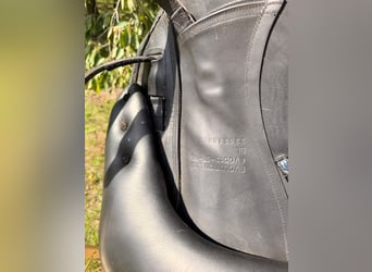 Ikonic Dressursattel 16,5 Zoll