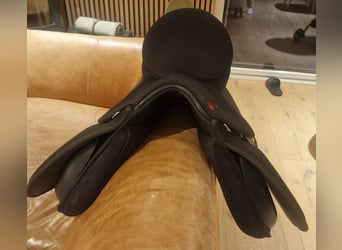 Leichter Ponysattel für Kinder wie neu ( 3 Monate alt) 