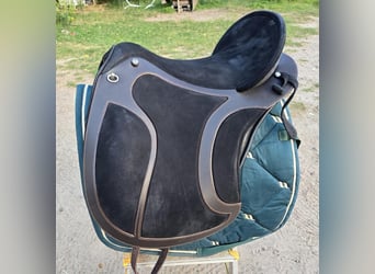 Working Equitation Sattel „El Campo“ von Deuber, designed by Rolf Janzen