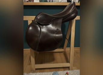 Bagual Marisa Springsattel braun mit weißen Ziernähten 2021/ 17"