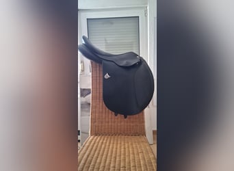 Bates Springsattel Caprilli 17,5 zoll