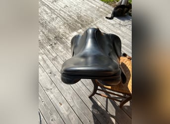 Cobra Springsattel schwarz 17,5 Zoll in sehr gutem Zustand