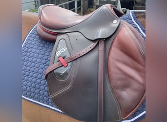 CWD 2G Carbon Sattel Springen