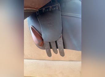 Ikonic Elite Springsattel neu Kammer M Sitz 17 braun