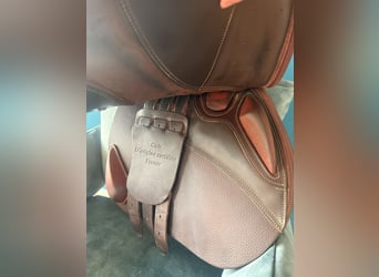 Ikonic Elite Springsattel neu Kammer M Sitz 17 braun
