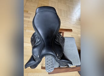 Kaum genutzter Ikonic „Elite Line V2“ Sattel
