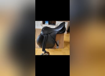 Nur 10x genutzter Springsattel von Passier