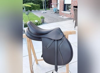 Springsattel Ikonic Classic Line 17“ dunkelbraun neuwertig