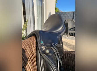 Springsattel Prestige Roma Jump New 17/33