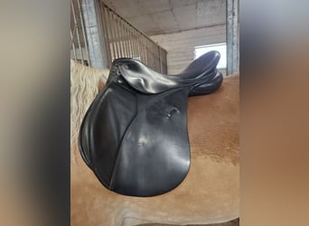 17" Vielseitigkeits Sattel 