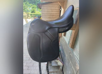 Dressursattel von Jorge Canaves-Bargh, 18 Zoll
