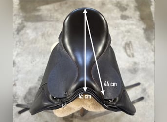 Freizeitsattel für kurze breite Pferde — 40 cm 17“ KW 35, Probeversand — VS Wanderreiten Trekking