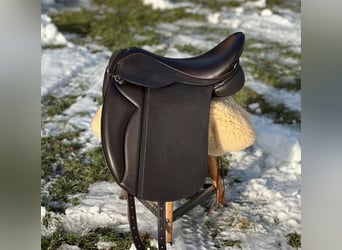 Freizeitsattel für kurze breite Pferde — 40 cm 17“ KW 35, Probeversand — VS Wanderreiten Trekking