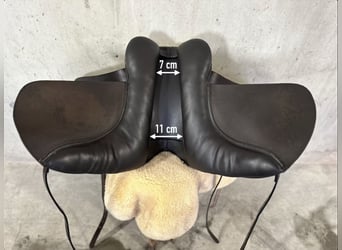 Freizeitsattel für kurze breite Pferde — 40 cm 17“ KW 35, Probeversand — VS Wanderreiten Trekking