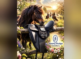 ❤️ Island & Freizeitsättel von Jeremy Rudge – Probeversand –  Für breite kurze Pferde