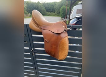 Kentaur Kassiopeia Vielseitigkeitssattel 17 1/2 Zoll cognac mit Steigbügelriemen