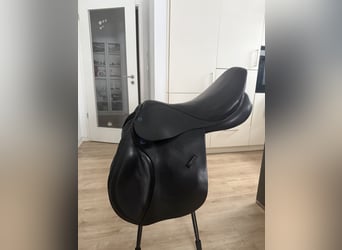 Stübben Sattel neuwertig | 18” | KW 30