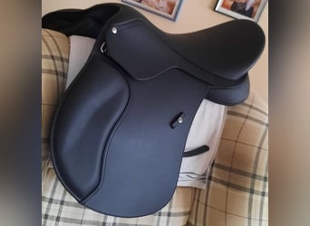 Wintec 500 Vielseitigkeitssattel HART 17,5 Zoll