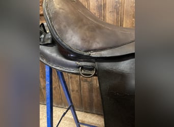 Bocksattel - Kavallerie Armeesattel - Wehrmacht englischer Sattel zu verkaufen