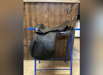 Bocksattel - Kavallerie Armeesattel - Wehrmacht englischer Sattel zu verkaufen