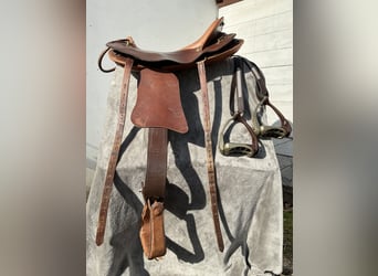 Sommer Evolution Sattel, inkl. Zubehör Western und Englisch, weite Kammer, 2 farbig braun- cognac