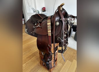 Big Horn Vintage Trail Westernsattel mit Zubehör