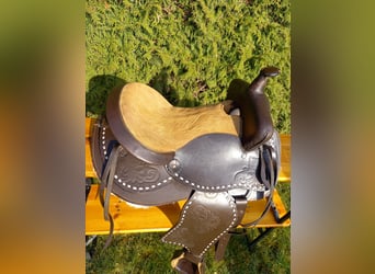 Braunen Westernsattel